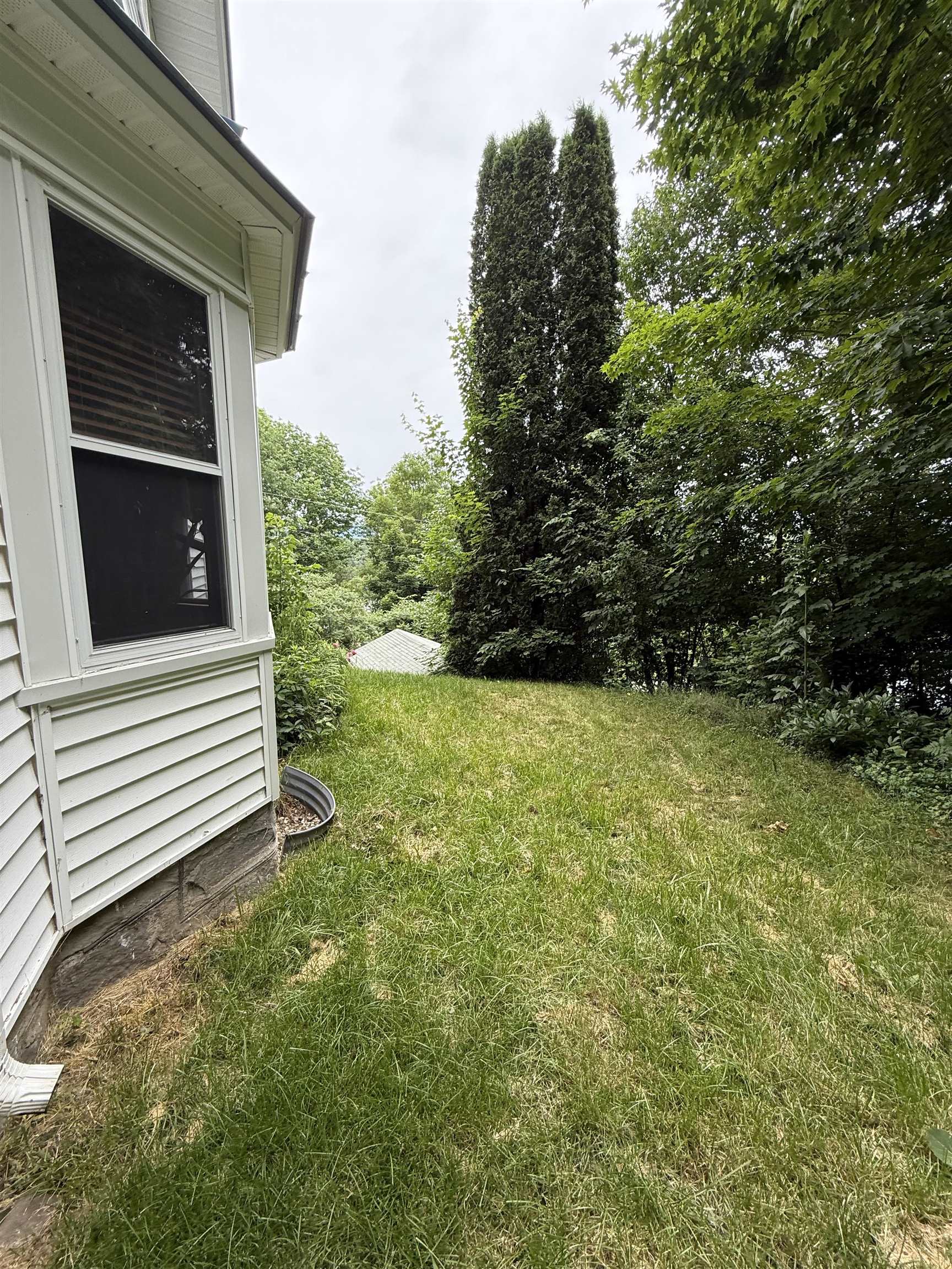 Berlin, New Hampshire 03570, United States, 3 Bedrooms Bedrooms, ,1 BathroomBathrooms,Residential,Active,162228