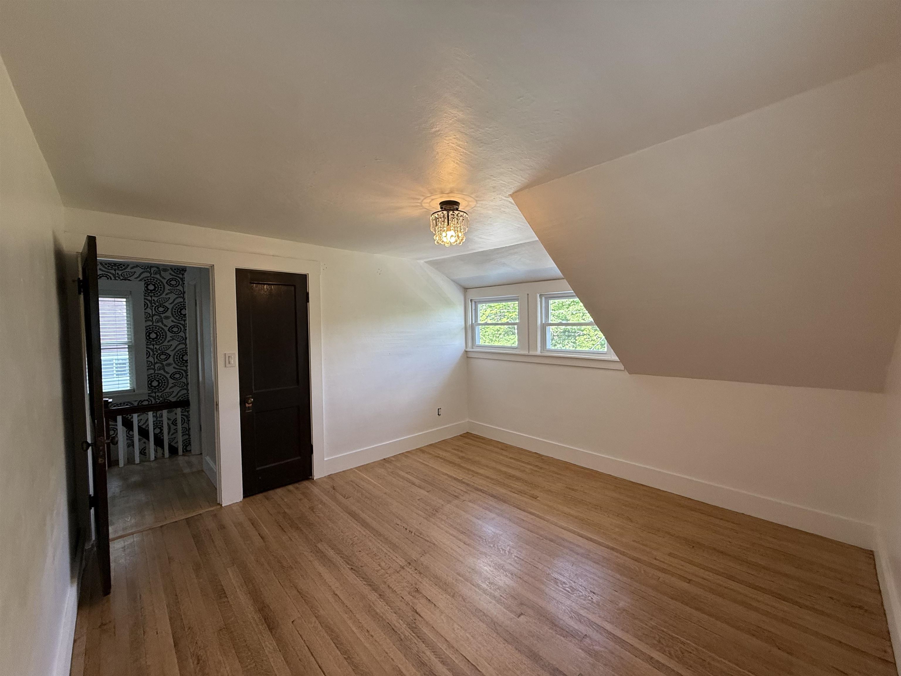 Berlin, New Hampshire 03570, United States, 3 Bedrooms Bedrooms, ,1 BathroomBathrooms,Residential,Active,162228