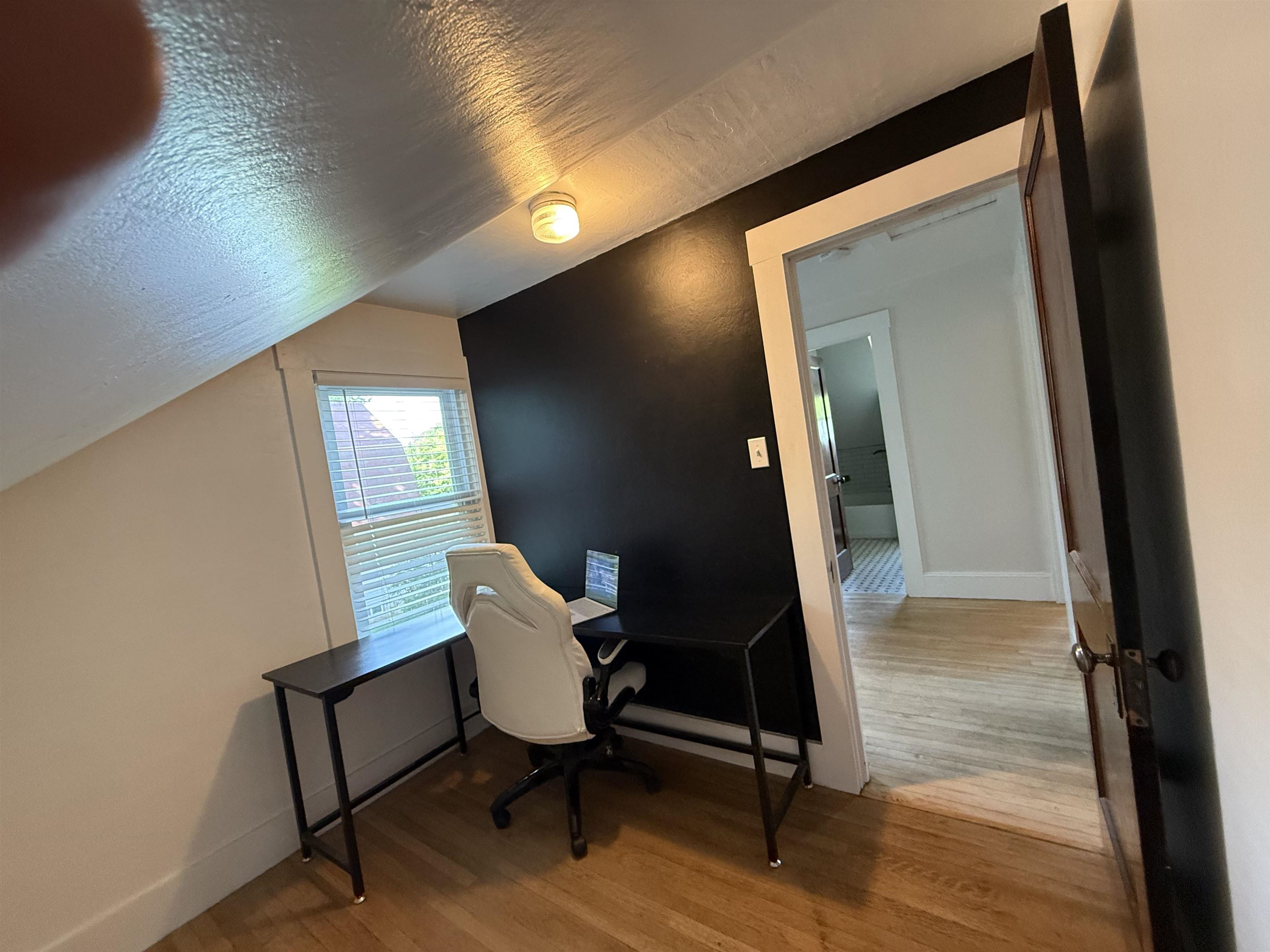 Berlin, New Hampshire 03570, United States, 3 Bedrooms Bedrooms, ,1 BathroomBathrooms,Residential,Active,162228