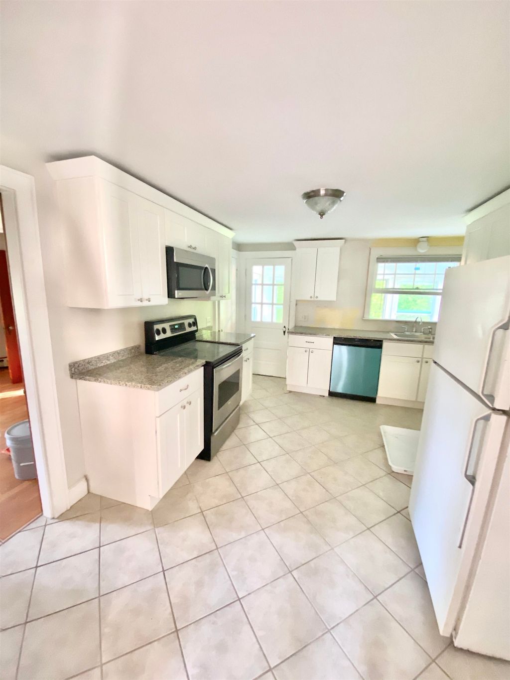 Photo of 345 Coolidge Avenue, Manchester, NH 03102 (MLS # 5074668)