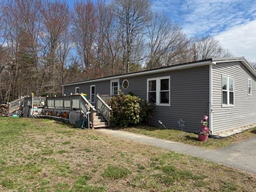 Photo of 68 Daffodil Hill Lane, Rochester, NH 03868 (MLS # 5084302)