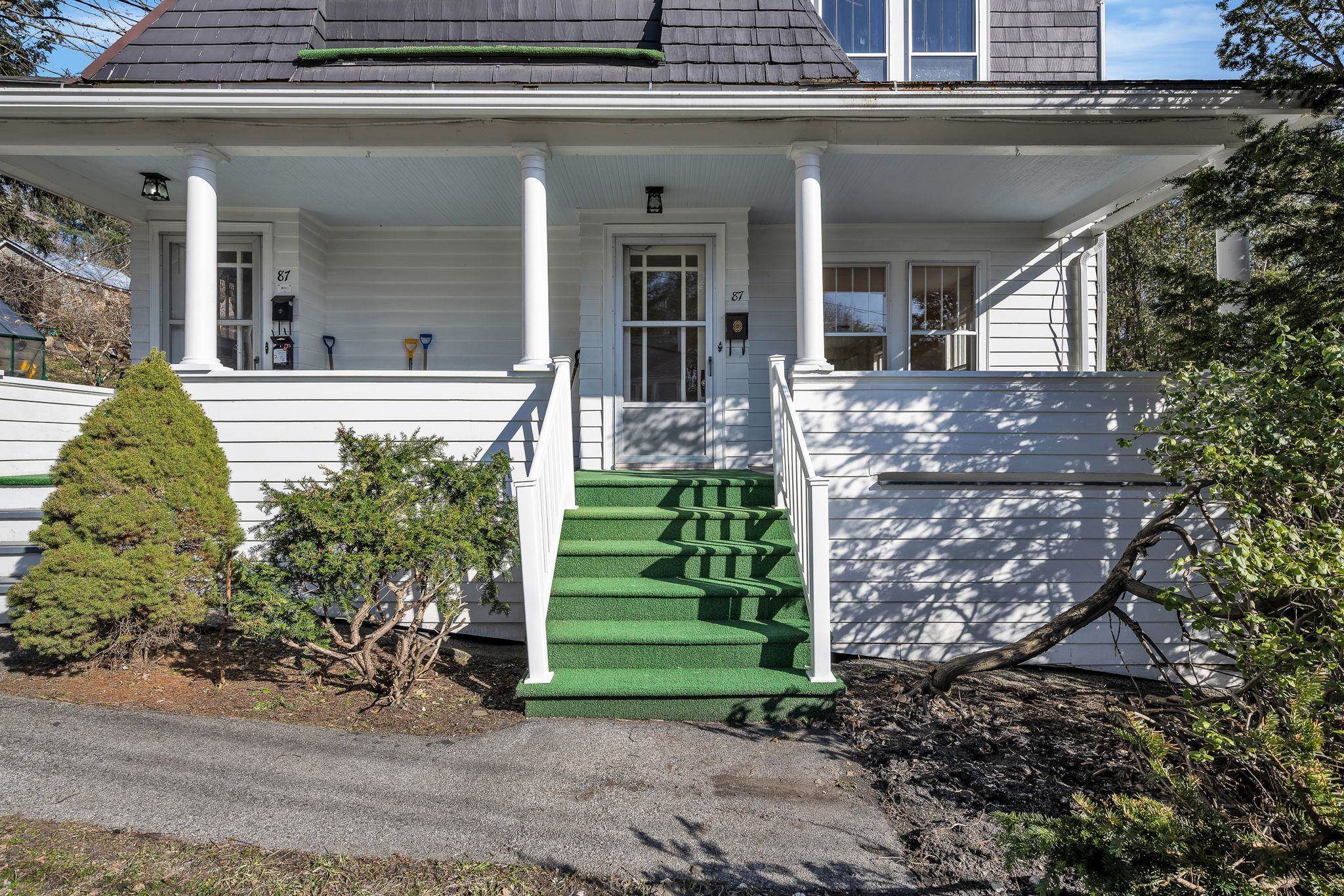 87 Currier Street