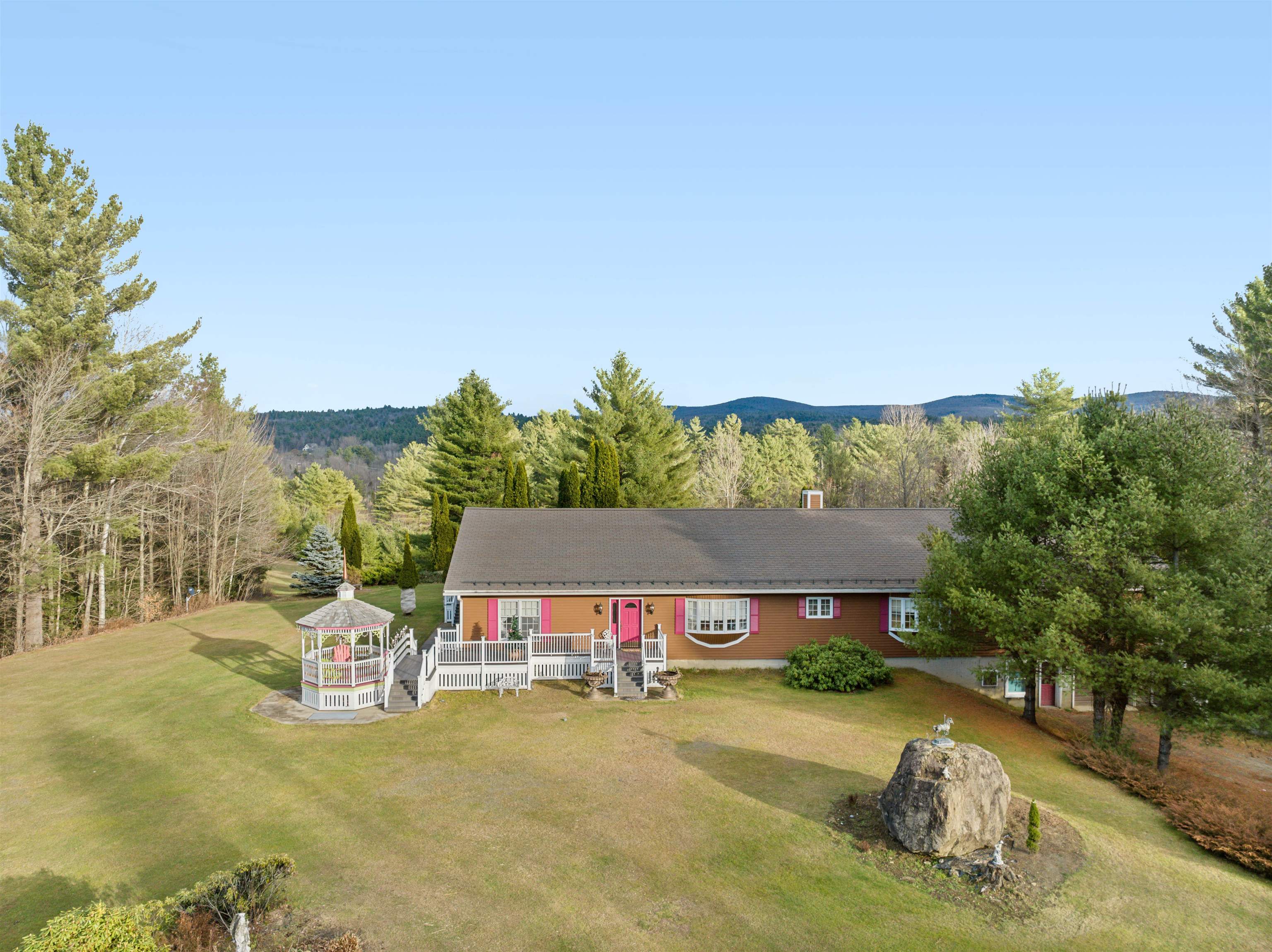 Lowell, Vermont 05847, United States, 3 Bedrooms Bedrooms, ,3 BathroomsBathrooms,Residential,Active,21483