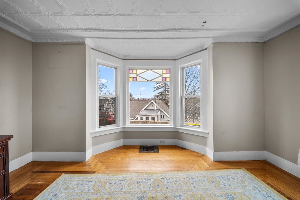 Photo of 7 Elliott Street, Laconia, NH 03246 (MLS # 5082433)