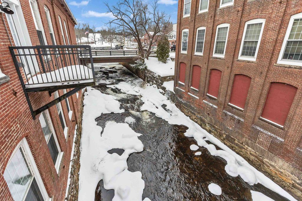 Photo of 8 Main Street #11, Jaffrey, NH 03452 (MLS # 5078235)