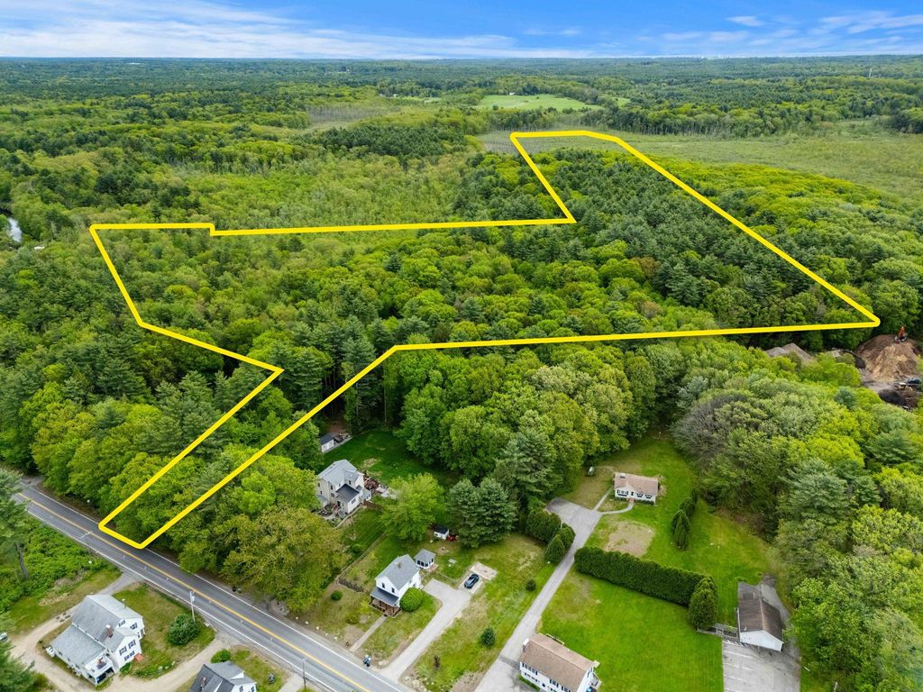 Photo of 204 North Haverhill Road, Kensington, NH 03833 (MLS # 5042479)