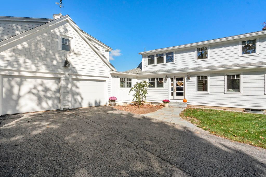 Photo of 335 Central Road, Rye, NH 03870 (MLS # 5069593)