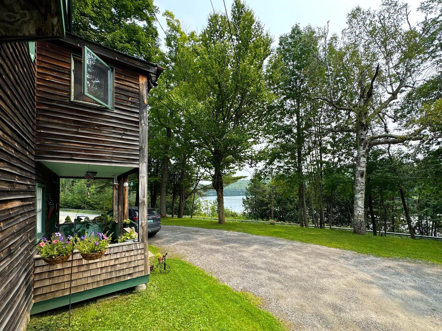 7 Keiser Pond Road