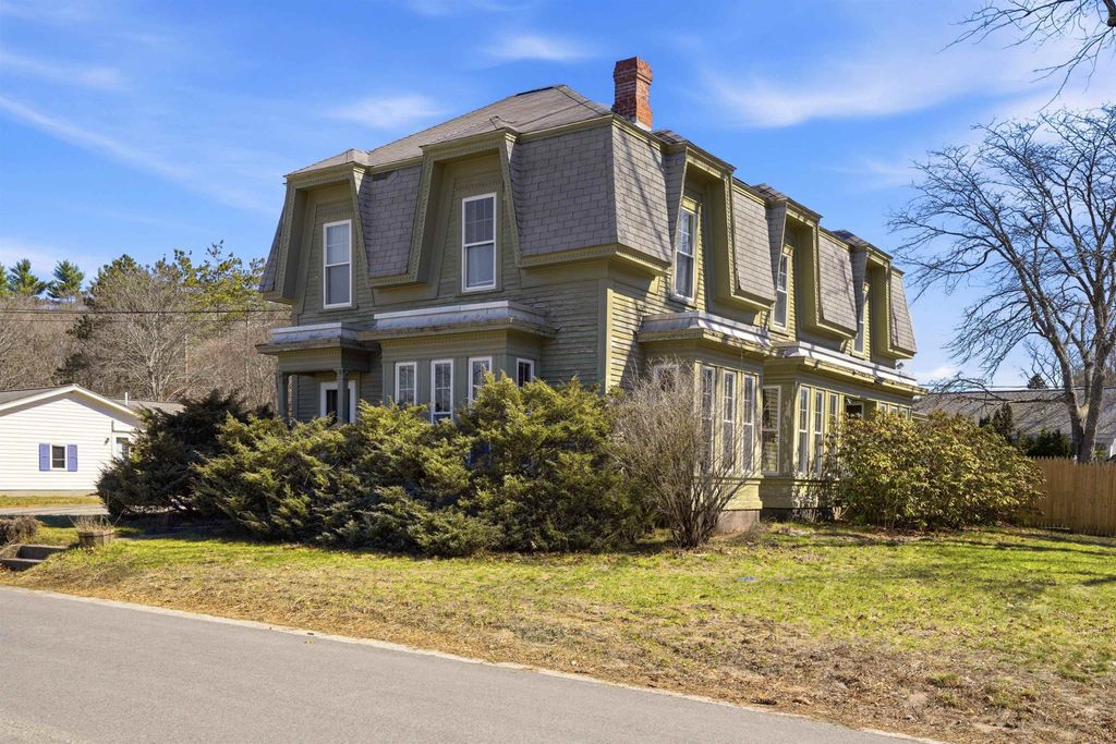 Photo of 17 Shawmut Street, Concord, NH 03301 (MLS # 5082339)