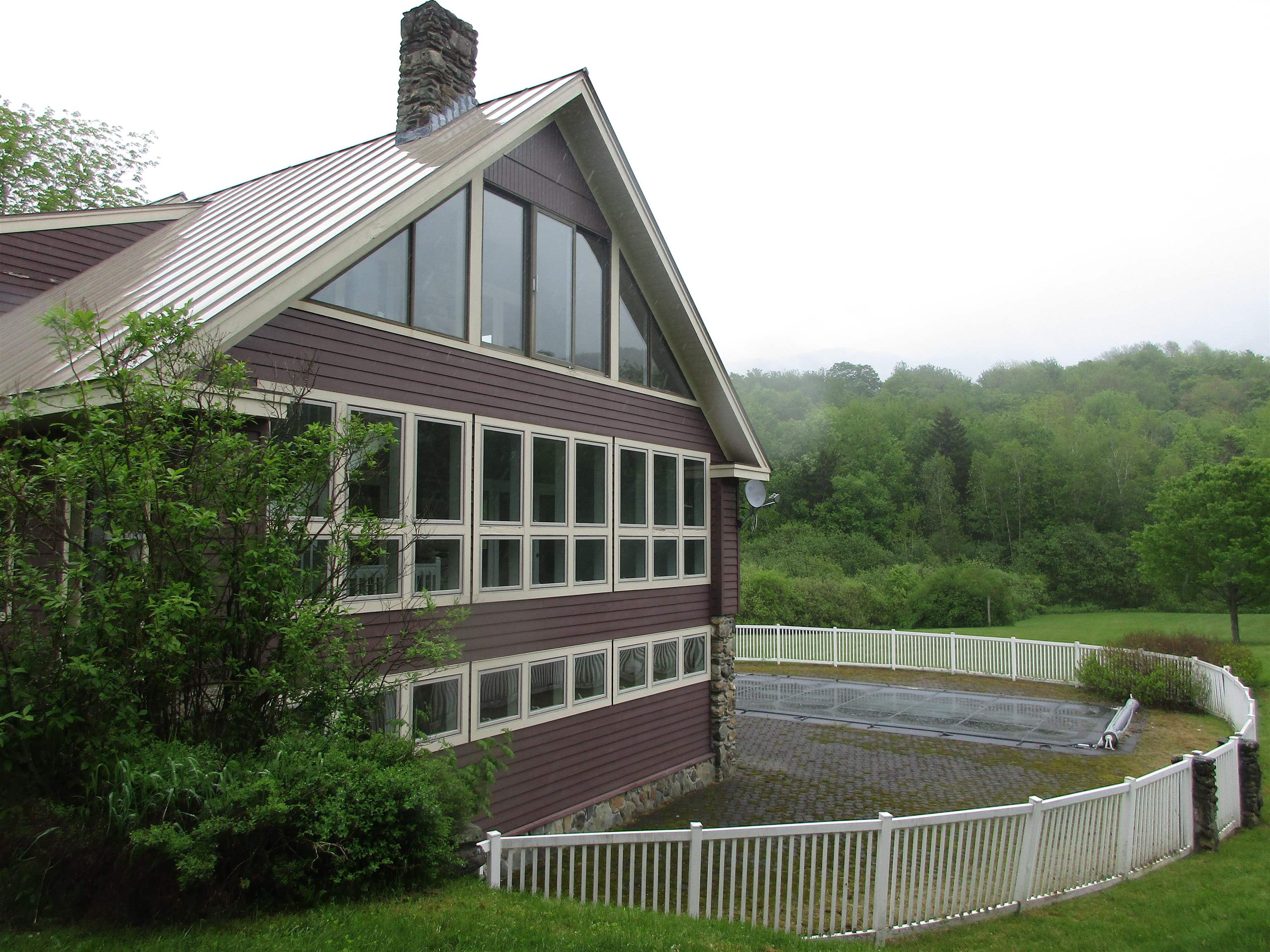 464 Pleasant Valley Road