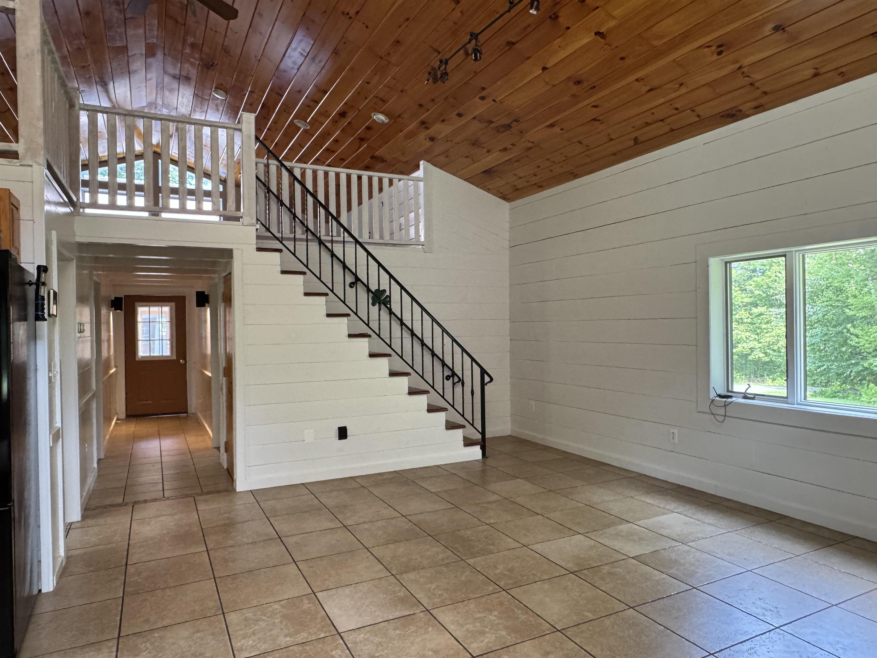 166 Forest Road