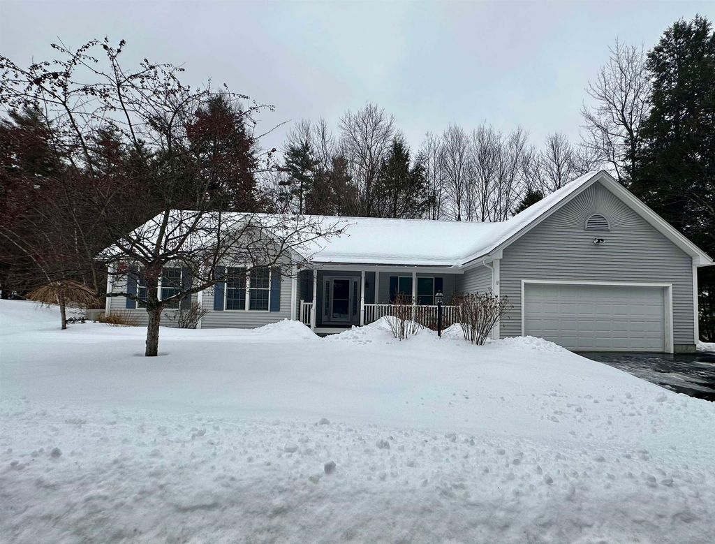 Photo of 17 Mountain View Drive, Keene, NH 03431 (MLS # 5078561)