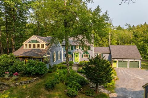 Photo of 4 Elm Hill Road, Peterborough, NH 03458 (MLS # 5084371)