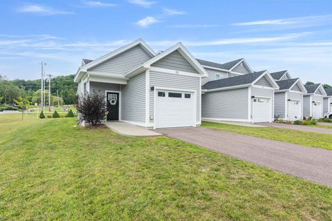 13 Clover Lane Hinesburg VT 05461