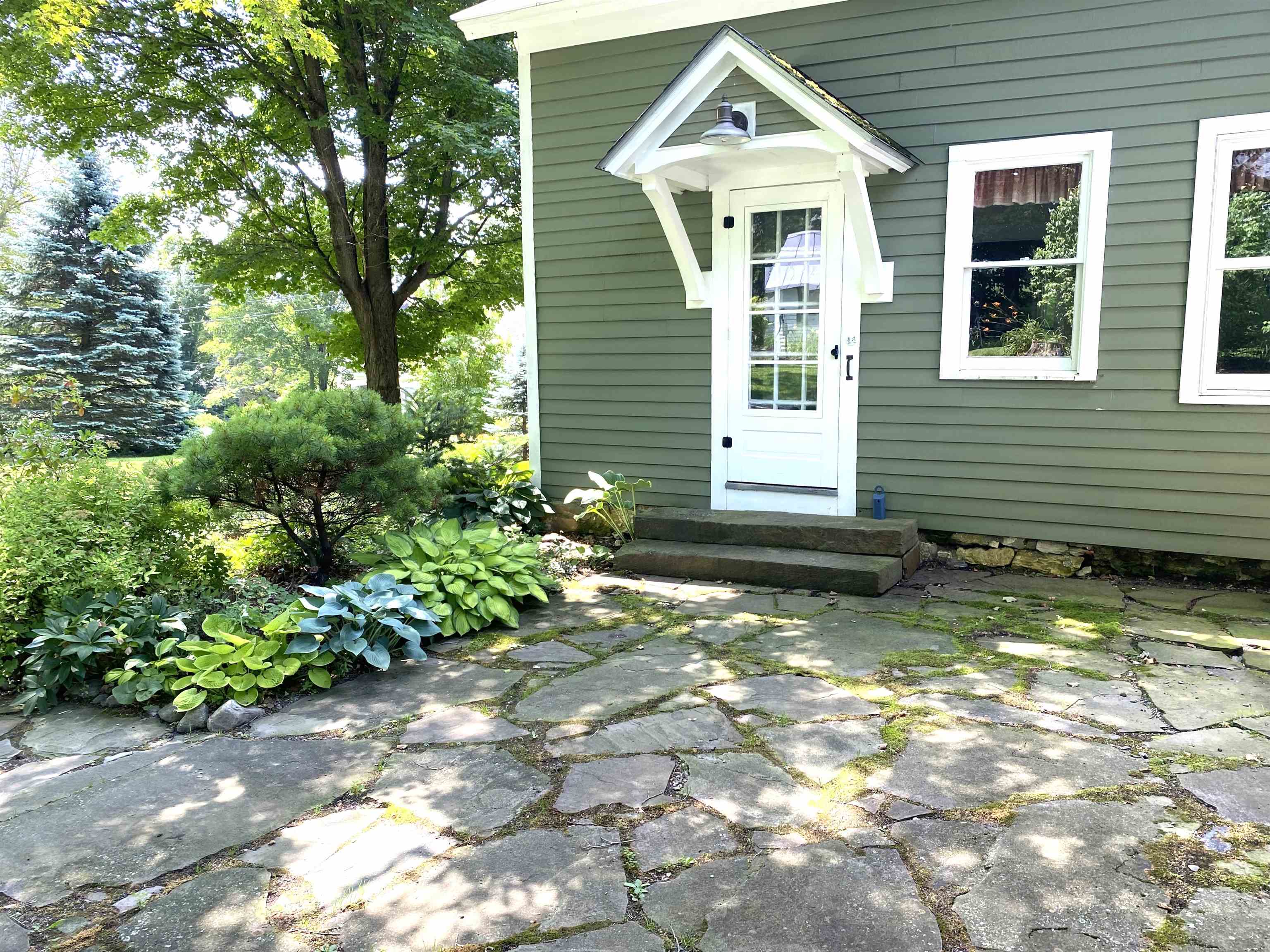 Salisbury, Vermont 05769, United States, 3 Bedrooms Bedrooms, ,2 BathroomsBathrooms,Residential,Active,170203