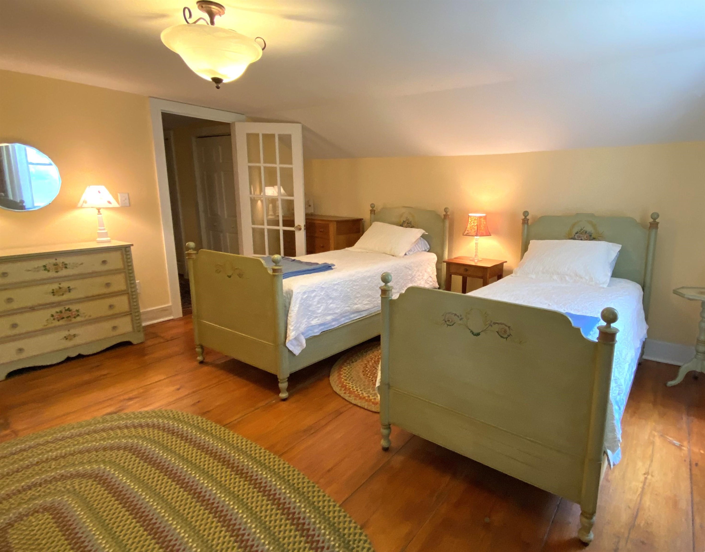 Salisbury, Vermont 05769, United States, 3 Bedrooms Bedrooms, ,2 BathroomsBathrooms,Residential,Active,170203