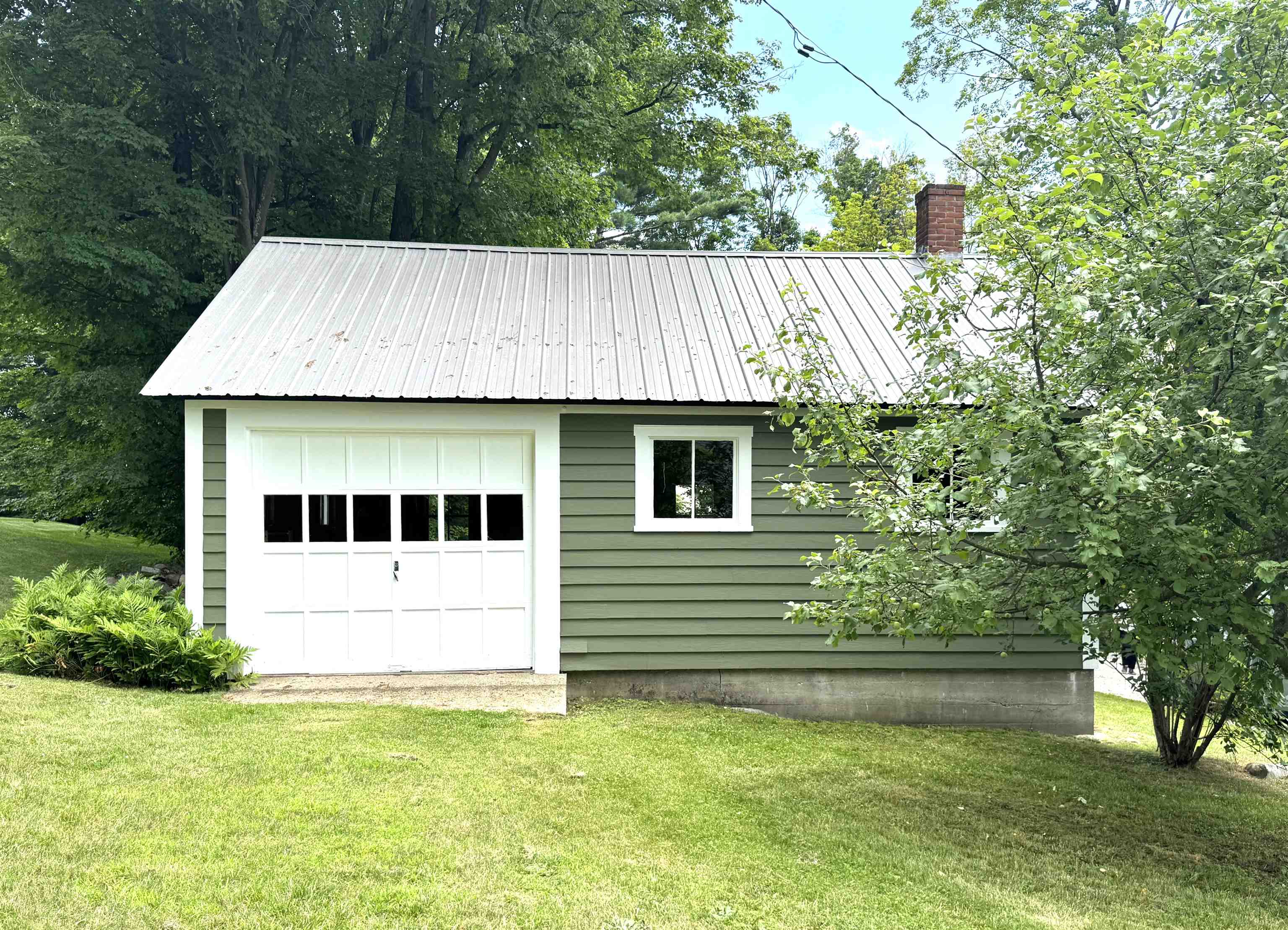 Salisbury, Vermont 05769, United States, 3 Bedrooms Bedrooms, ,2 BathroomsBathrooms,Residential,Active,170203