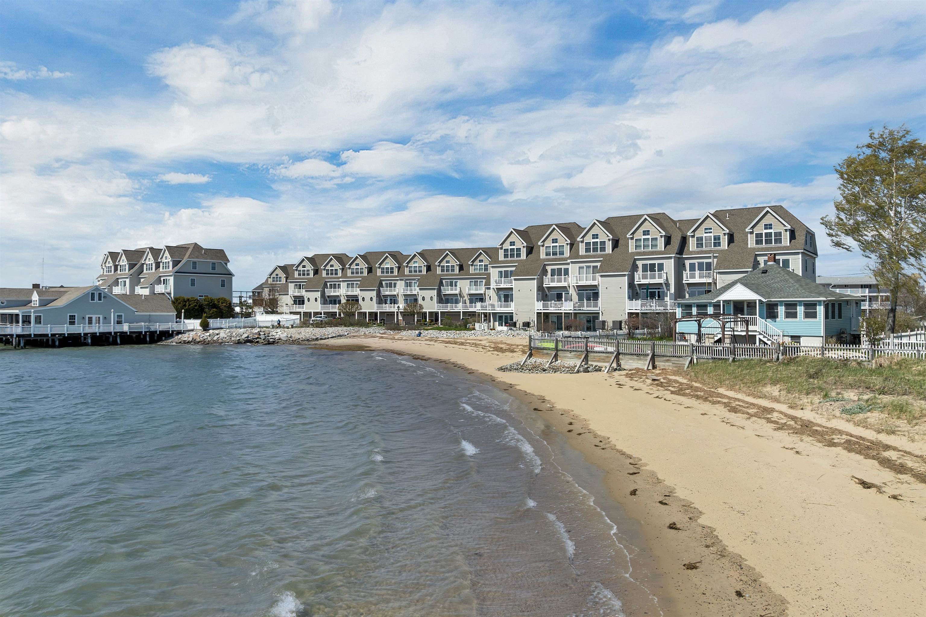 24 Harbor Road 9