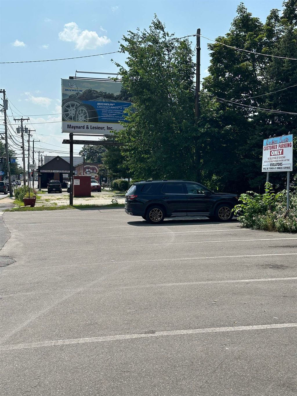 Photo of 233 Main Street, Nashua, NH 03110 (MLS # 5053686)