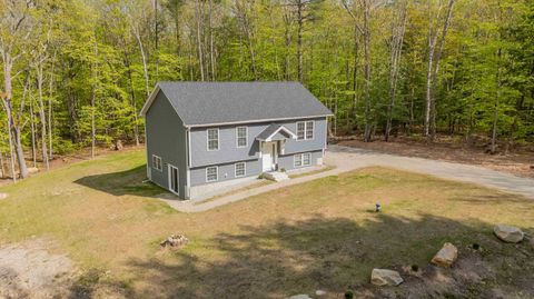25 Woodcrest Drive Ossipee NH 03864