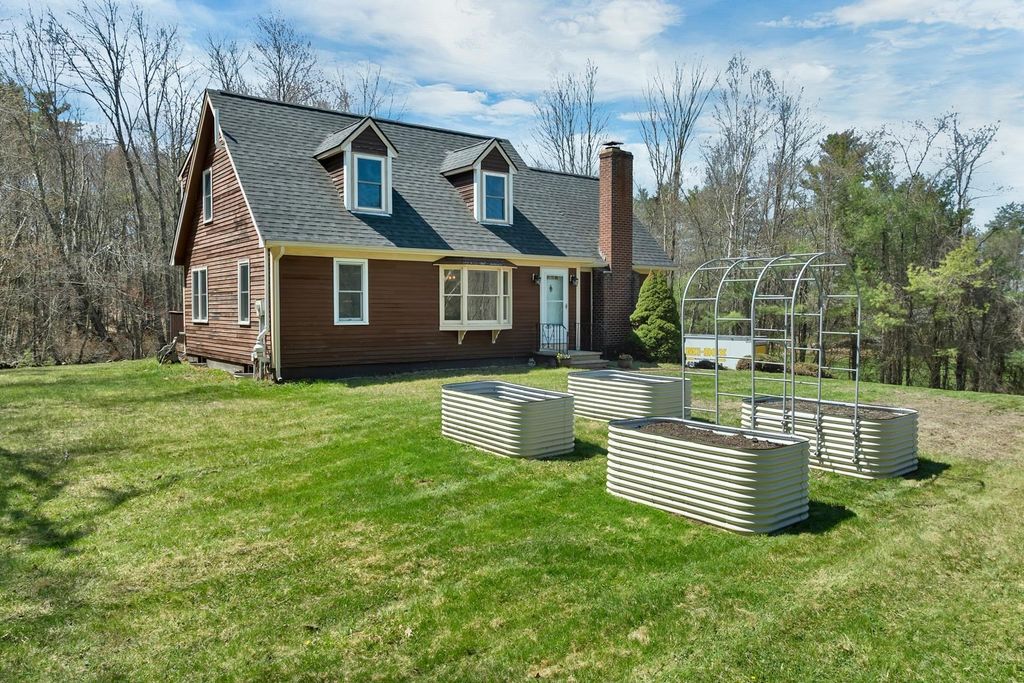 Photo of 165 Old Bay Road, New Durham, NH 03855 (MLS # 5087616)