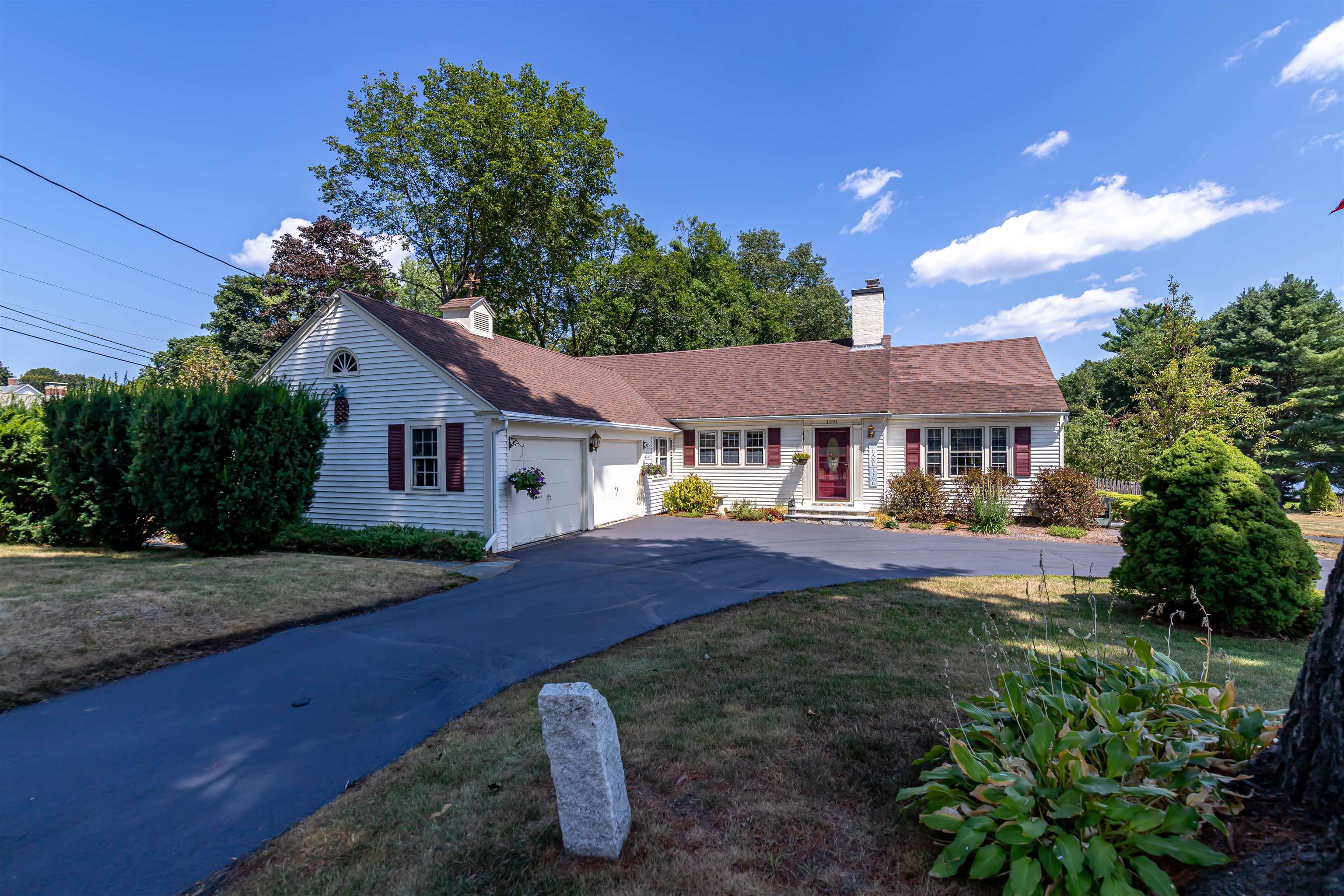 1391 Old North Main Street