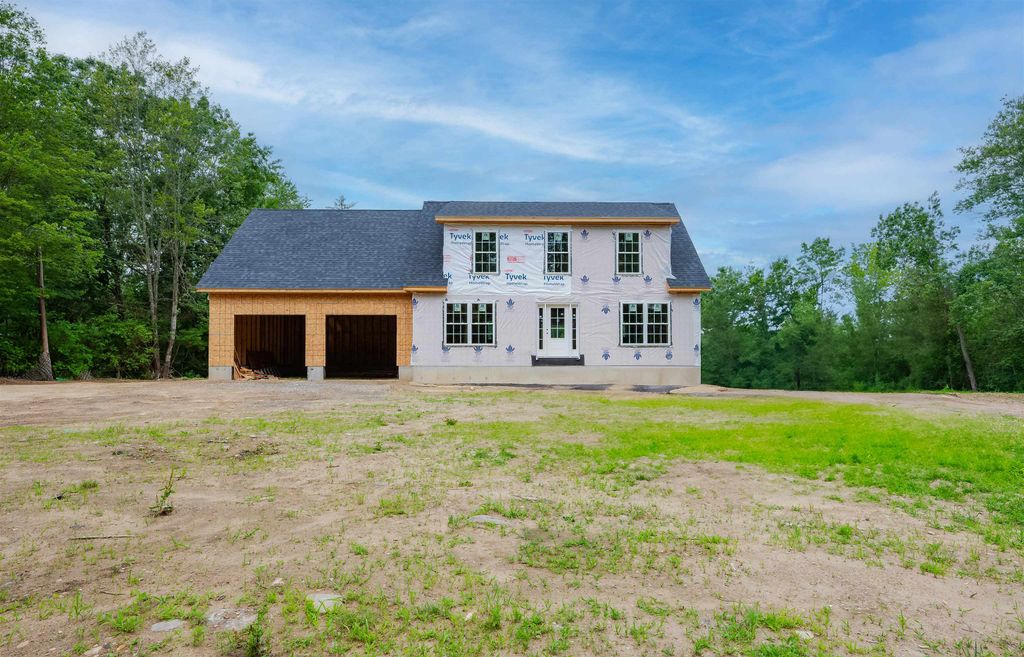Photo of 47 Brewster Road, Barrington, NH 03825 (MLS # 5037990)