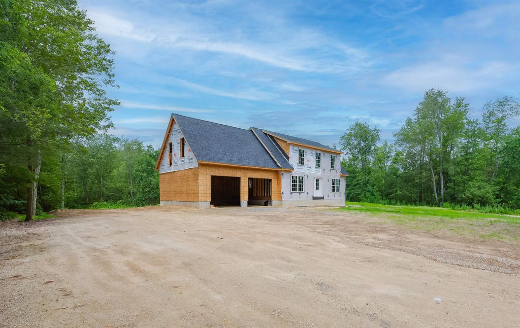 Photo of 47 Brewster Road, Barrington, NH 03825 (MLS # 5037990)