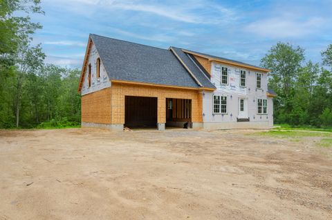 Photo of 47 Brewster Road, Barrington, NH 03825 (MLS # 5037990)
