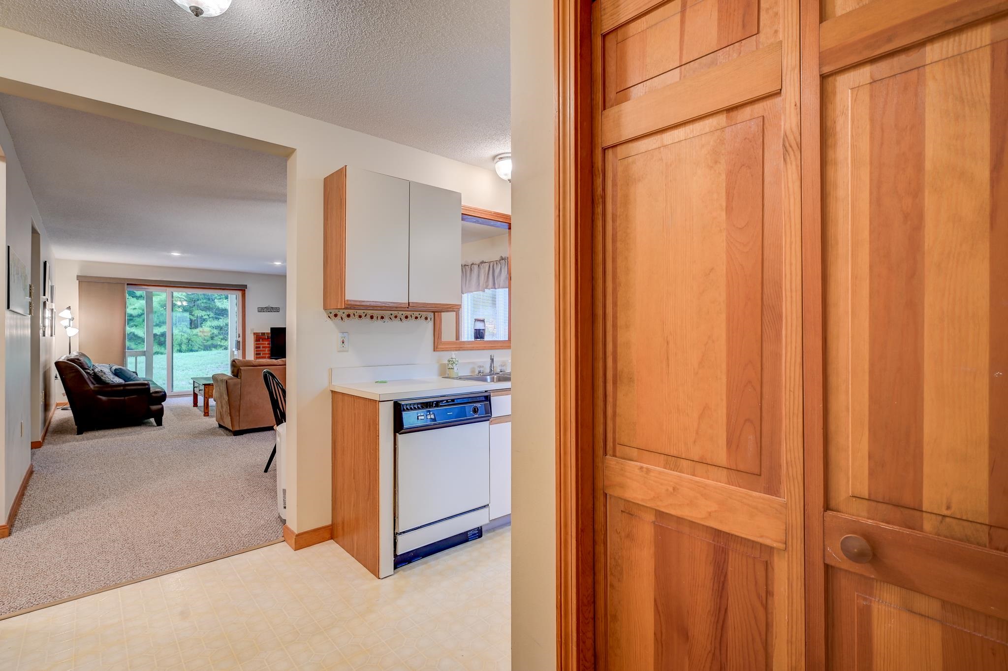 22 Northbrook Circle 12