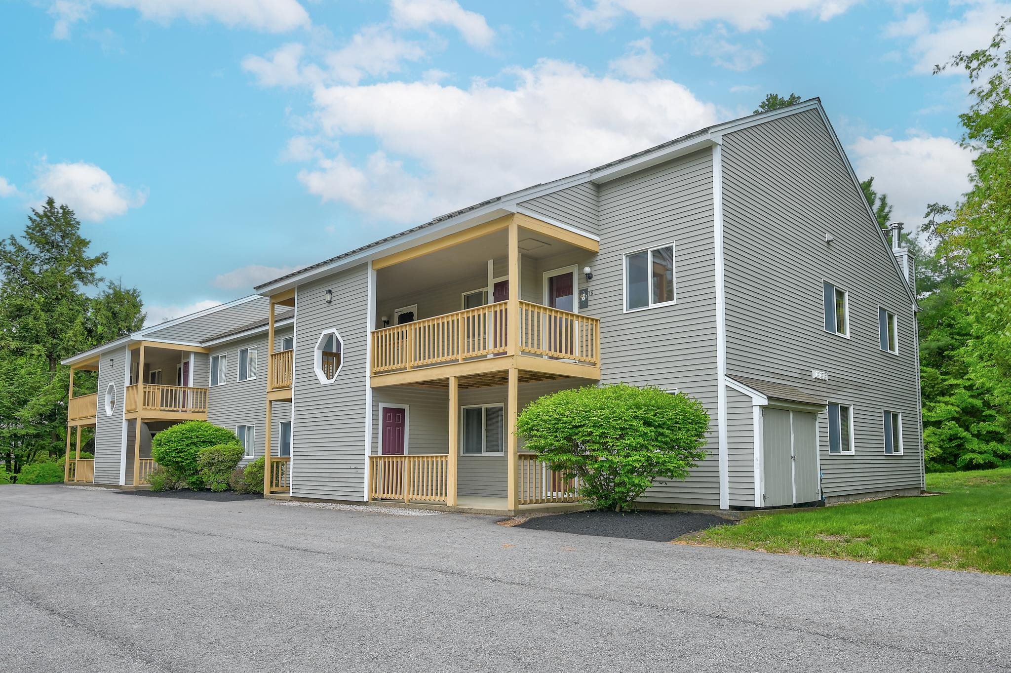 22 Northbrook Circle 12