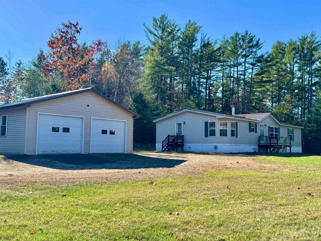 Photo of 26 Partridge Lane, Haverhill, NH 03774 (MLS # 5067745)