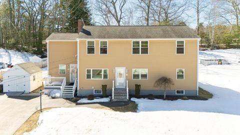 8 Ridgeview Avenue Salem NH 03079