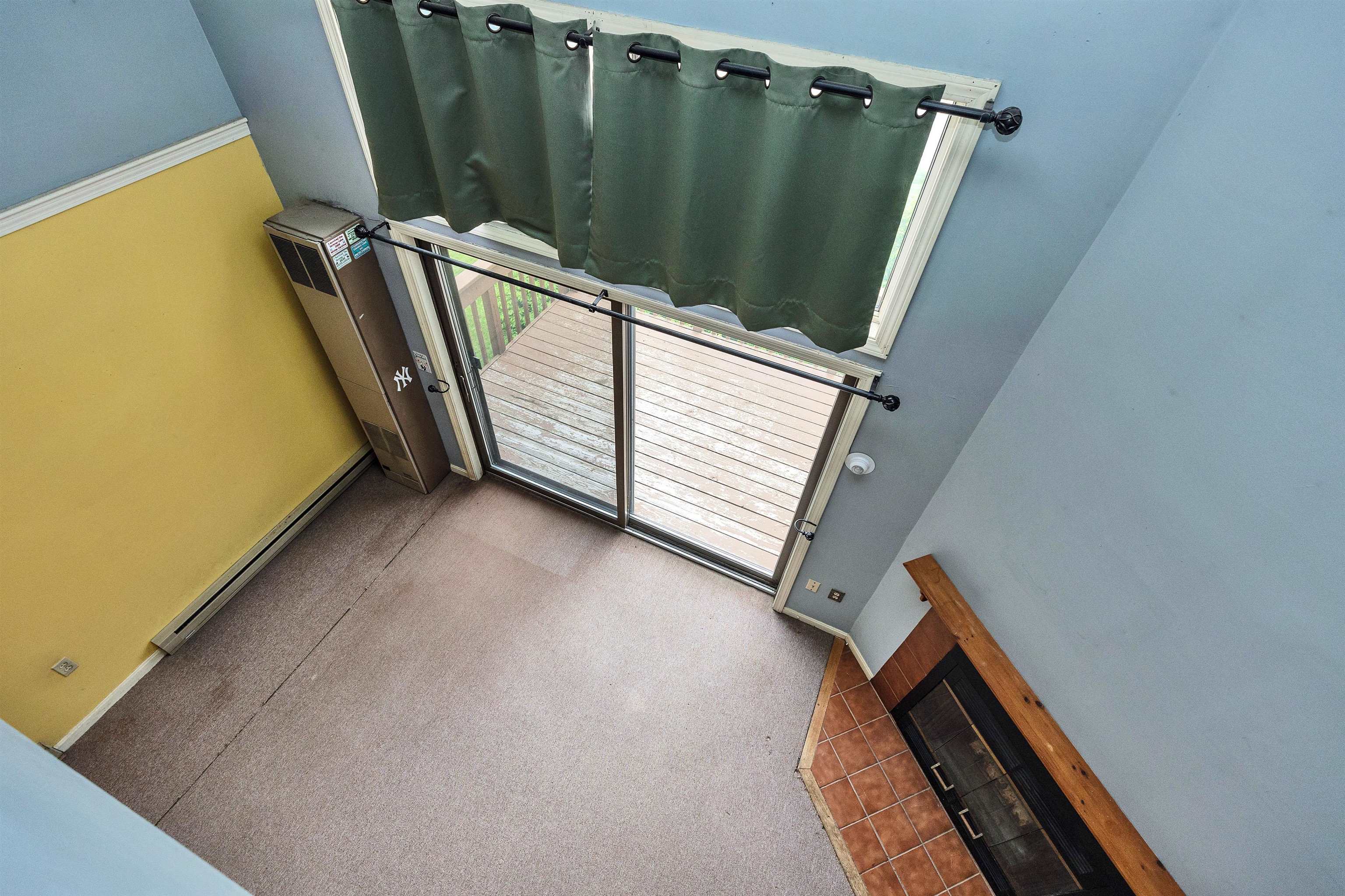 Bennington, New Hampshire 03442, United States, 1 Bedroom Bedrooms, ,1 BathroomBathrooms,Residential,Pending,136682