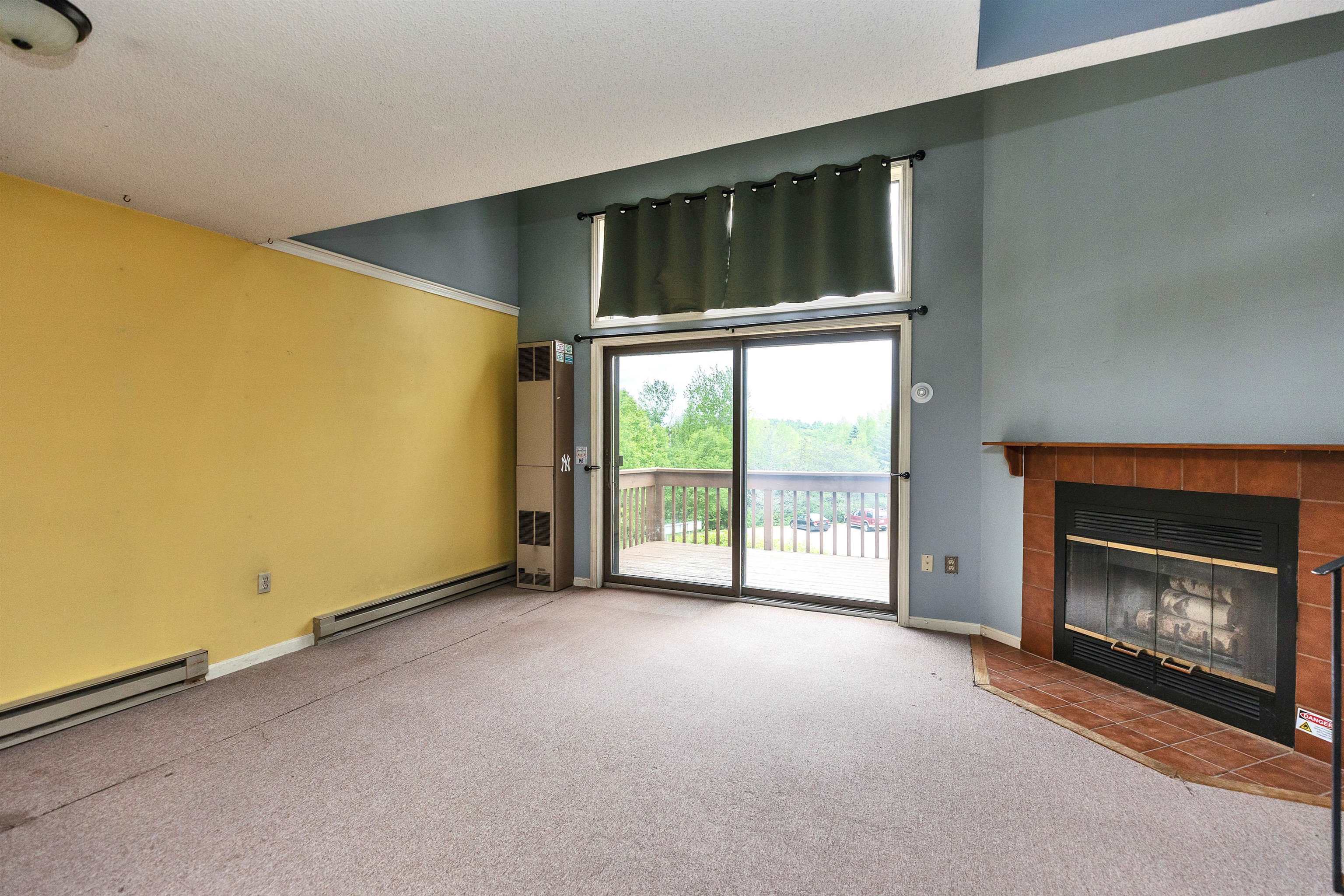 Bennington, New Hampshire 03442, United States, 1 Bedroom Bedrooms, ,1 BathroomBathrooms,Residential,Pending,136682