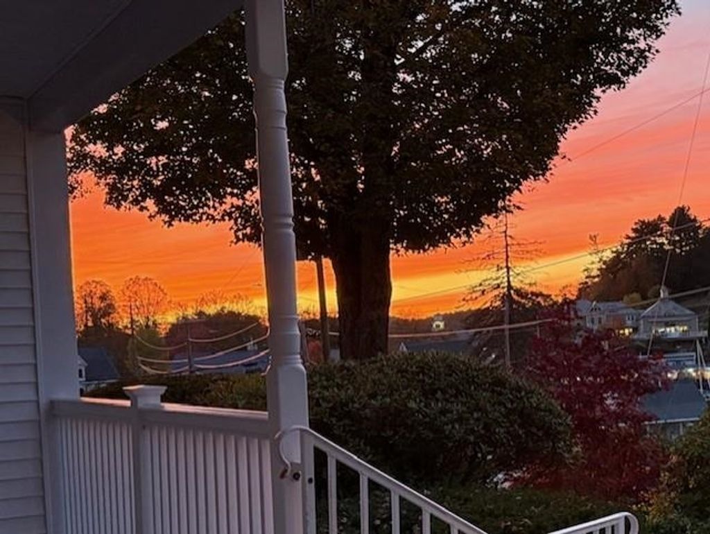 Photo of 14 Lake Avenue #2, Sunapee, NH 03782 (MLS # 5081157)