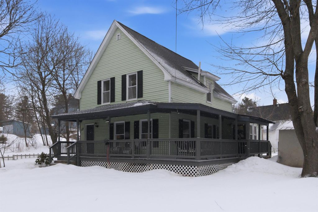 Photo of 25 Wyman Street, Derry, NH 03038 (MLS # 5077848)