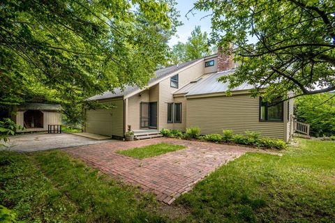 Photo of 34 Ridge Road, Jackson, NH 03846 (MLS # 5036902)