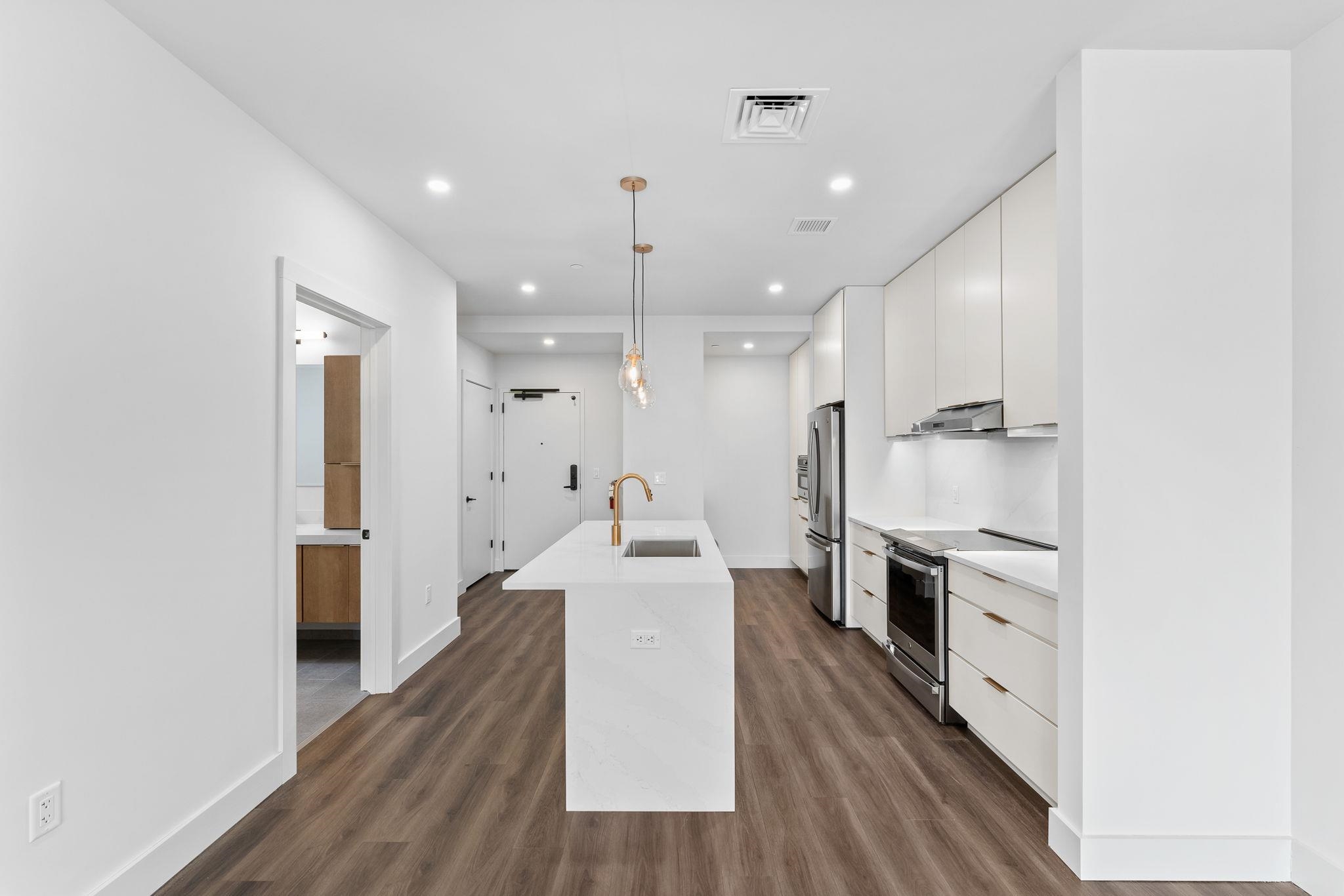 125 Cambrian Way 611