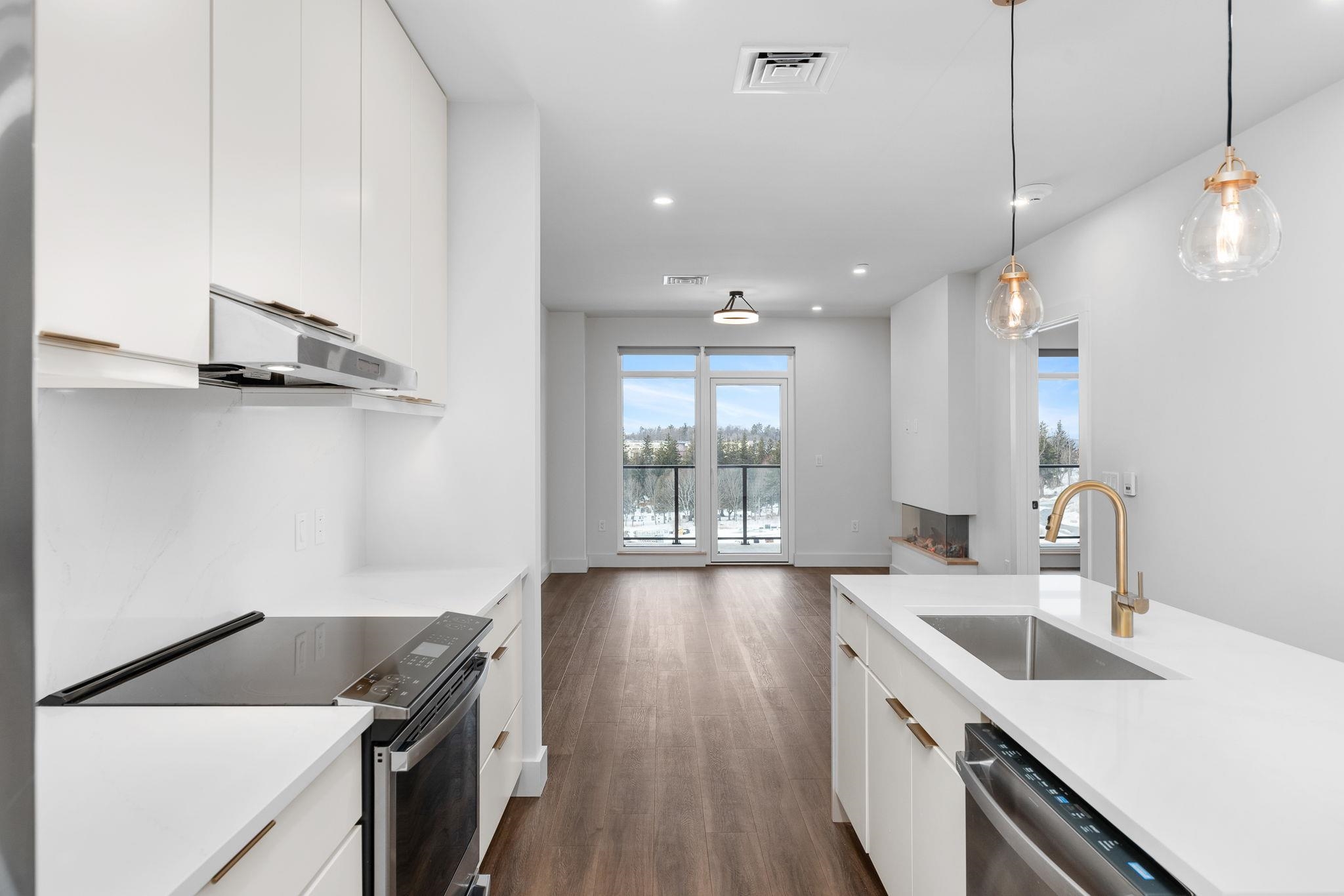 125 Cambrian Way 611