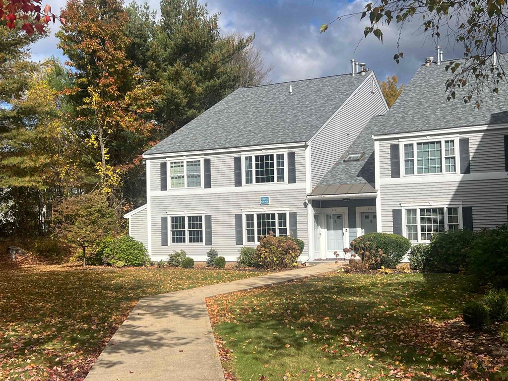 Photo of 416 Springbrook Circle, Portsmouth, NH 03801 (MLS # 5080272)