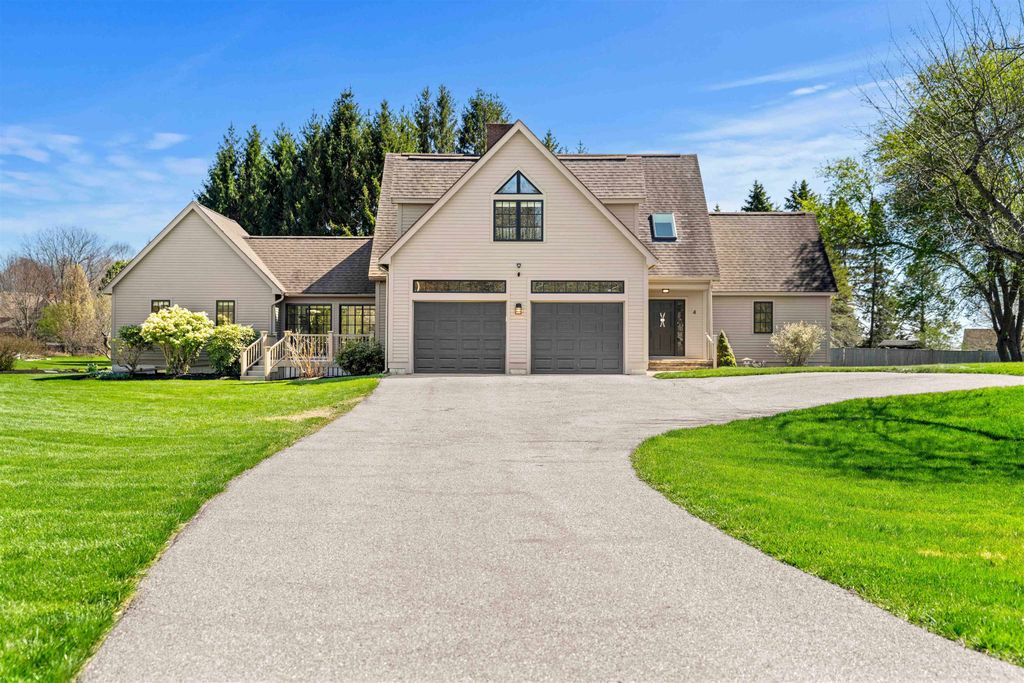 Photo of 4 Apple Way, Stratham, NH 03885 (MLS # 5085951)