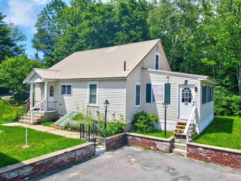 Photo of 231 Daniel Webster Highway, Lincoln, NH 03251 (MLS # 5009615)