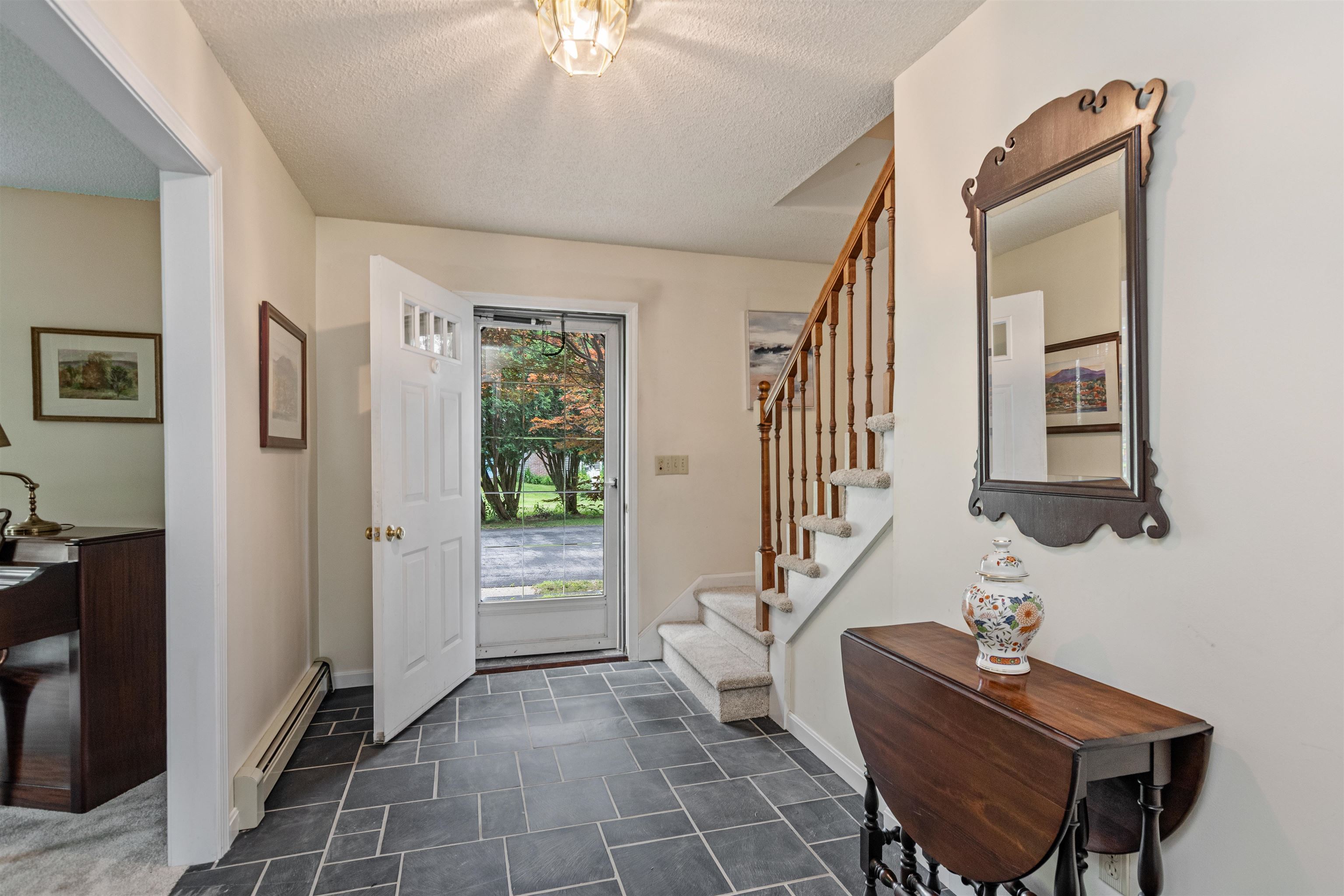 435 South Bay Circle