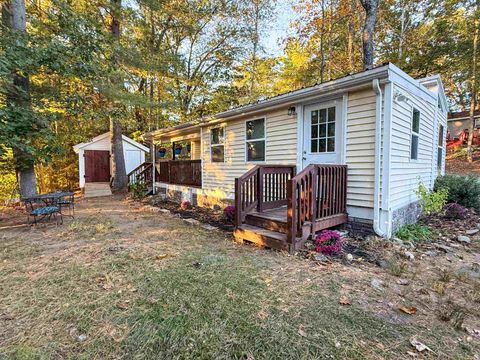 7 Nicholas Circle Danville NH 03819