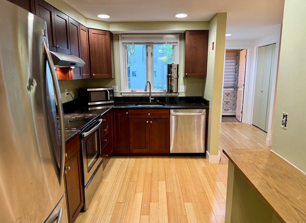 Photo of 34 Brookside Drive, Stratham, NH 03885 (MLS # 5063826)