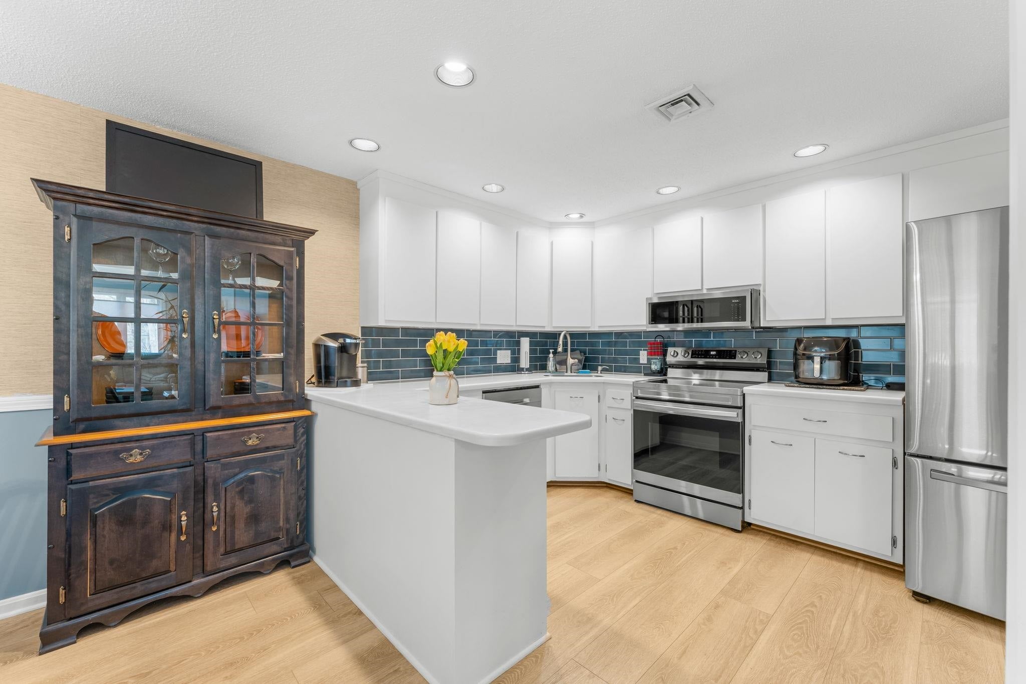 Photo 1 of 29 — 12 Heather Court Unit 39, Nashua, NH 03062
