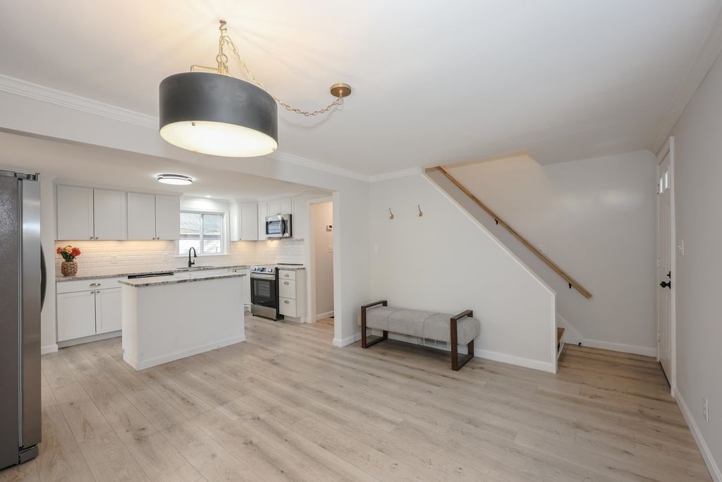 Photo of 10 Sarah Court, Rochester, NH 03867 (MLS # 5068844)