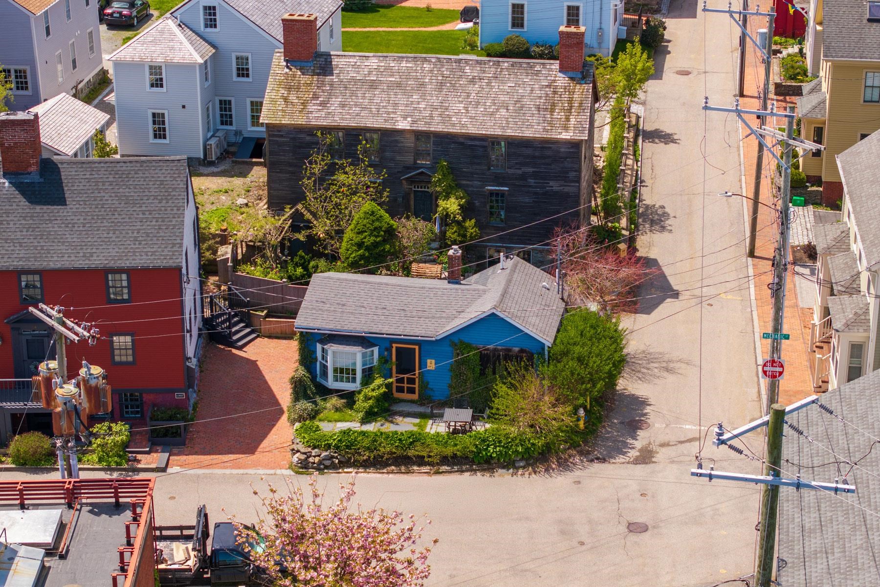 112 Mechanic Street