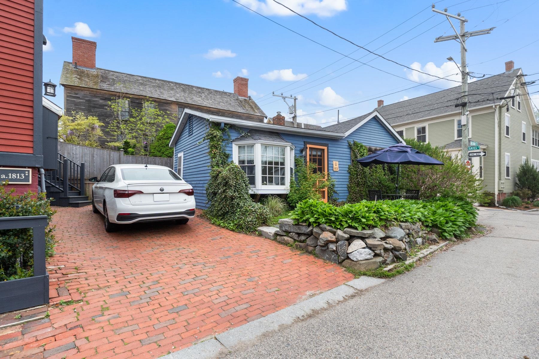 112 Mechanic Street